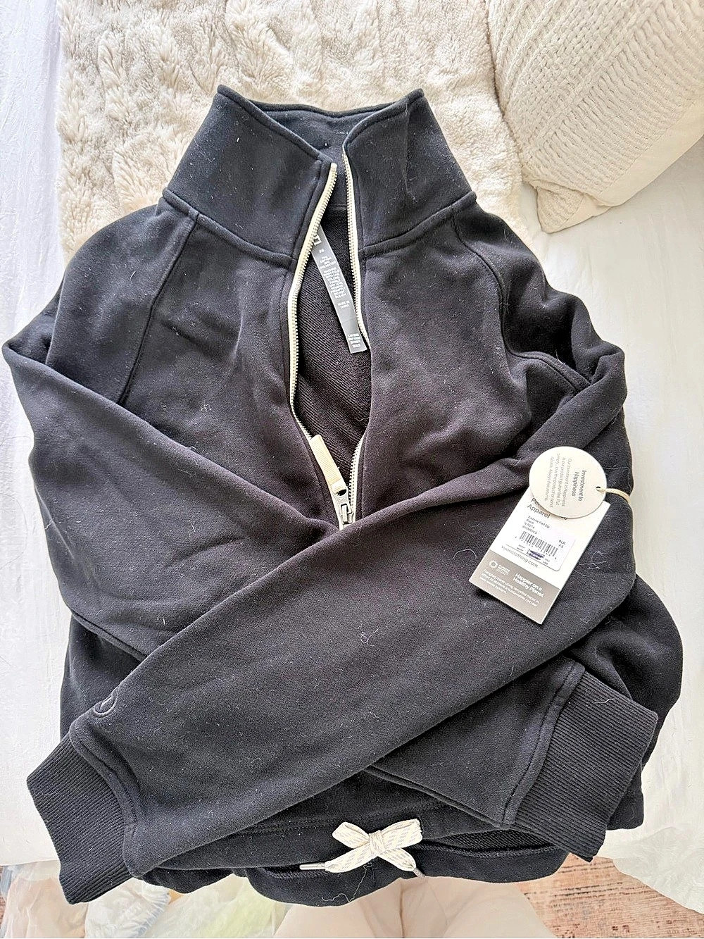 Vuori Half Zip Hoodie in Black XS